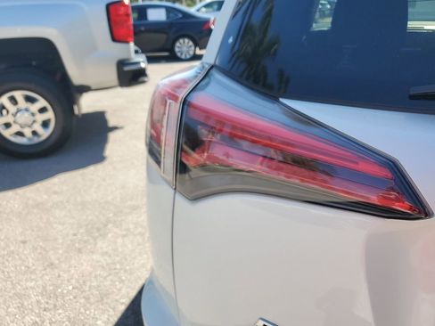 Used 2018 Toyota RAV4 Limited image 26