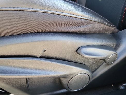 Used 2023 Jeep Compass Trailhawk image 17