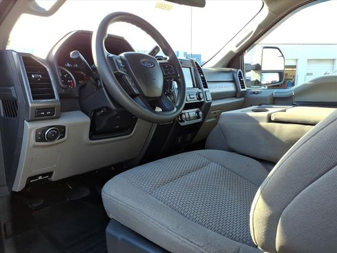 Used 2022 Ford F250 XLT w/ XLT Premium Package image 12