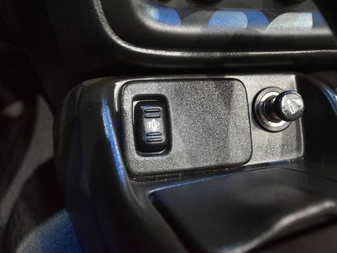 Used 2002 Chevrolet Camaro Z28 w/ SS Performance/Appearance Pkg RWD image 31