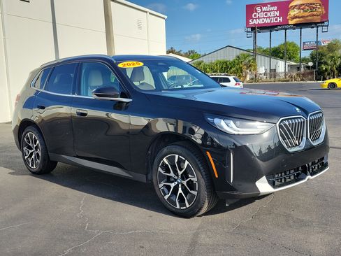 Used 2025 BMW X3 xDrive30i w/ Convenience Package image 2