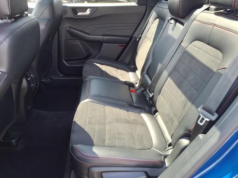 Certified 2022 Ford Escape SEL w/ SEL Stealth AWD Package image 18