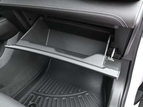 Certified 2024 Buick Envision Avenir image 33