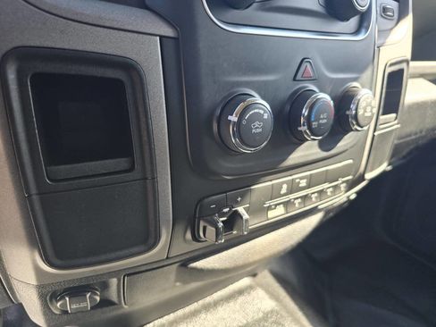 Used 2017 RAM 3500 Tradesman RWD image 25