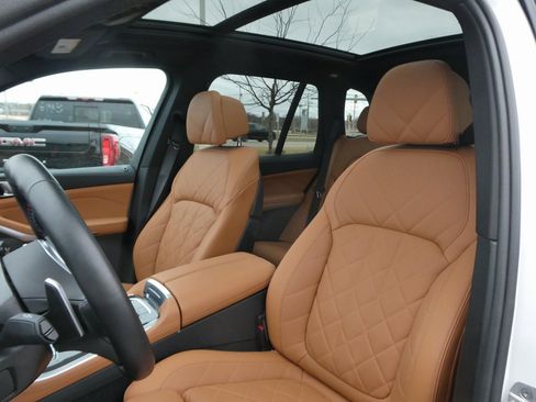 Used 2026 BMW X5 M60i image 54