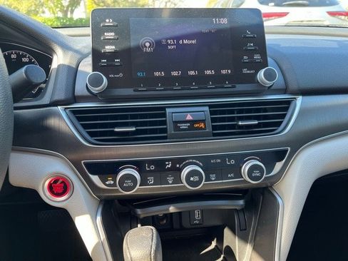 Used 2018 Honda Accord LX image 7