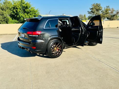 Used 2014 Jeep Grand Cherokee SRT8 w/ Luxury Group II AWD/4WD image 65