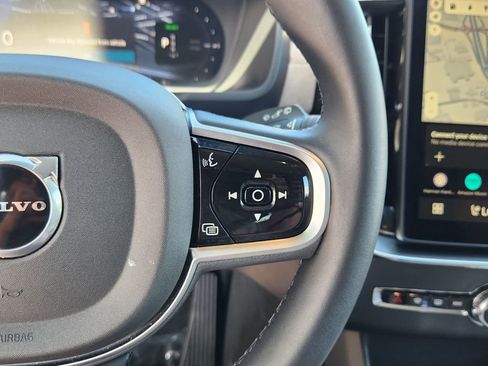 New 2026 Volvo XC90 T8 Plus w/ Protection Package Premier AWD/4WD image 18