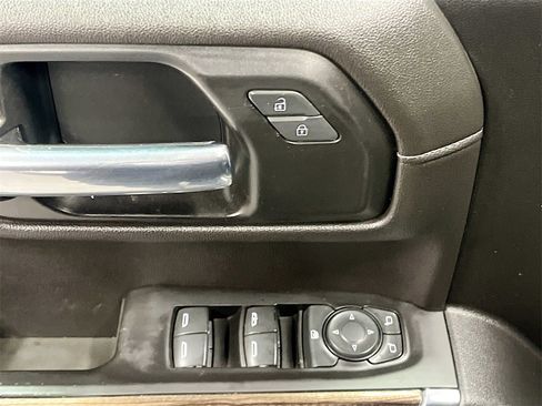 Used 2020 Chevrolet Silverado 1500 LT Trail Boss image 17