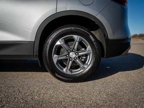 Used 2023 Chevrolet Blazer LT image 11