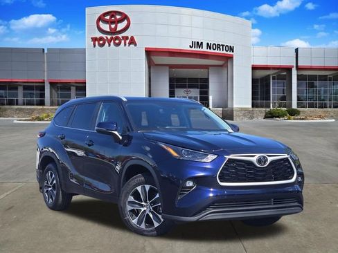 Used 2026 Toyota Highlander XLE AWD/4WD image 1