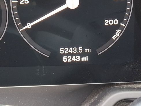 Used 2023 Porsche 911 Carrera image 18