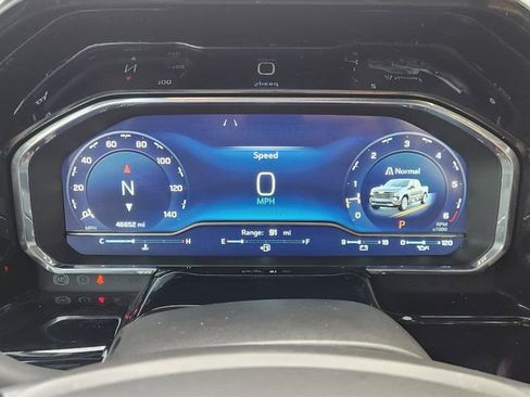 Used 2024 Chevrolet Silverado 1500 High Country w/ Technology Package RWD image 7