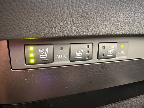 Used 2024 Lexus ES 350 w/ Premium Package image 45