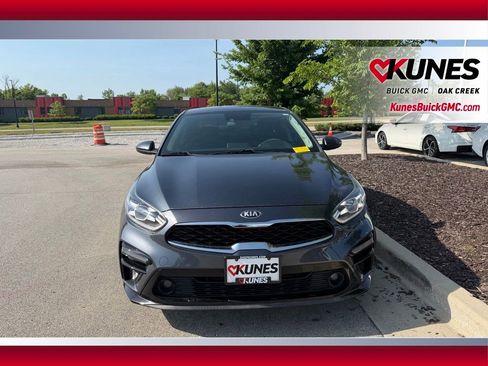 Used 2019 Kia Forte S w/ S Premium Package FWD image 2