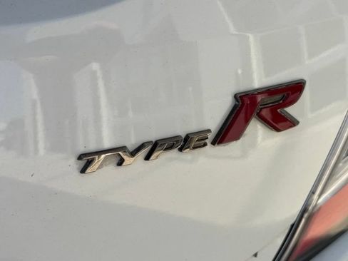 Used 2019 Honda Civic Type R image 4