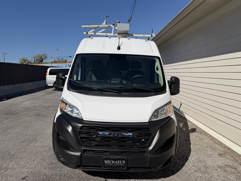 Used 2025 RAM ProMaster 2500 FWD image 3