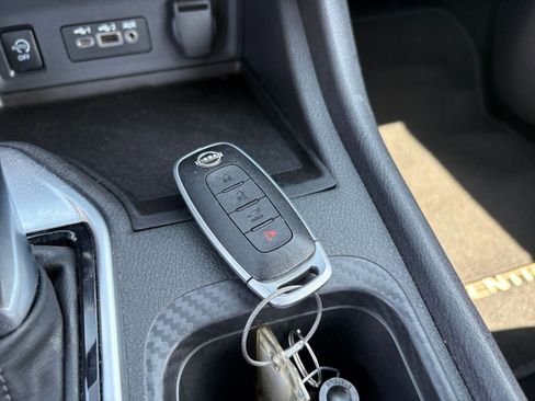 Used 2025 Nissan Sentra SV image 21