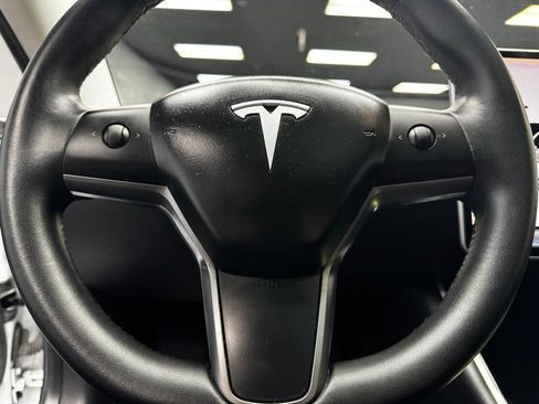 Used 2020 Tesla Model 3 Long Range image 22