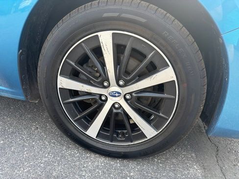Used 2019 Subaru Impreza 2.0i Premium w/ Eyesight & BSD/Rcta & SRF AWD/4WD image 8