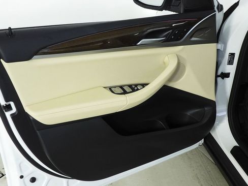 Certified 2023 BMW X3 sDrive30i w/ Convenience Package image 11