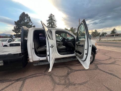 Used 2017 Ford F550 4x4 Crew Cab Super Duty image 23