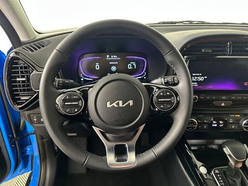 Used 2025 Kia Soul EX image 14