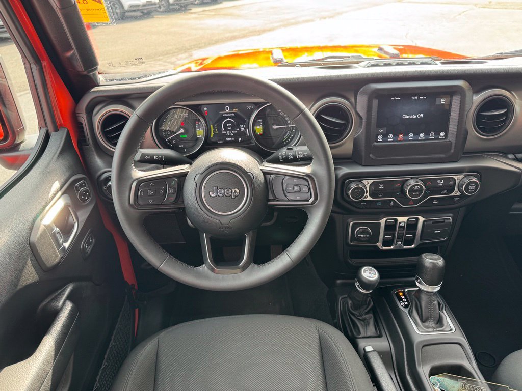 Used 2023 Jeep Wrangler Unlimited w/ Convenience Group AWD/4WD image 19