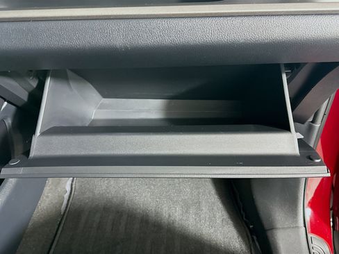 Certified 2024 Toyota Grand Highlander XLE FWD image 32