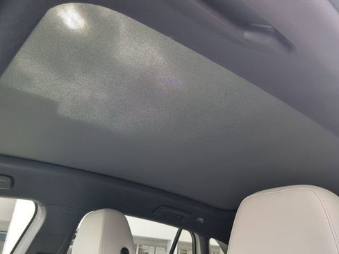 Certified 2021 Volkswagen ID.4 Pro S w/ Gradient Package image 21