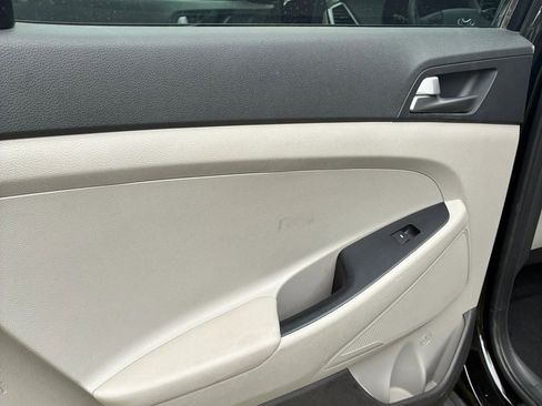 Used 2016 Hyundai Tucson SE w/ Option Group 12 image 18