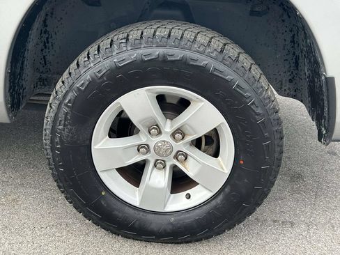 Used 2023 RAM 1500 Classic SLT w/ Electronics Group AWD/4WD image 13