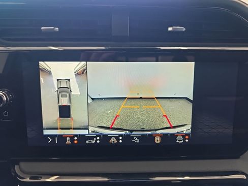 Used 2025 GMC Sierra 1500 AT4 w/ AT4 Premium Package image 52