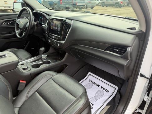 Used 2019 Chevrolet Traverse Premier w/ Redline Edition AWD/4WD image 24