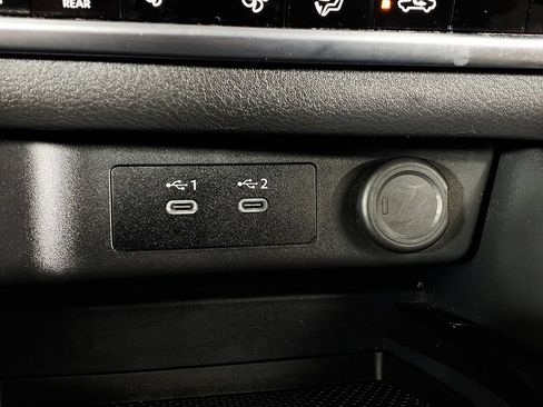 Used 2025 Nissan Rogue SV FWD image 24