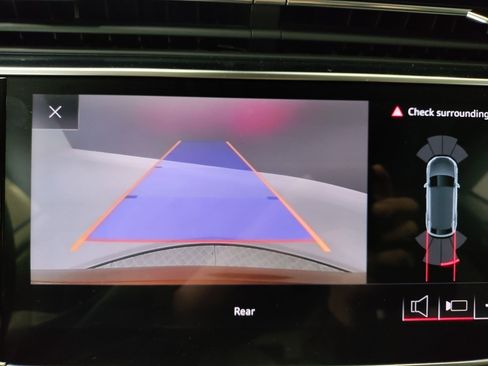 Used 2019 Audi Q8 Premium w/ Convenience Package image 27