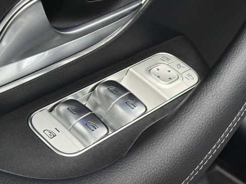 Certified 2025 Mercedes-Benz GLS 450 4MATIC image 17