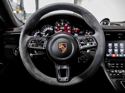 Used 2017 Porsche 911 Carrera GTS image 10