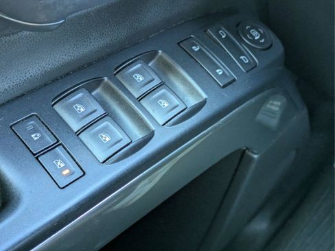 Used 2018 Chevrolet Silverado 1500 LT w/ All Star Edition RWD image 22