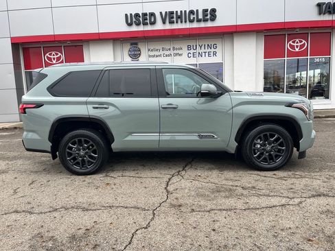 Certified 2025 Toyota Sequoia Platinum image 6