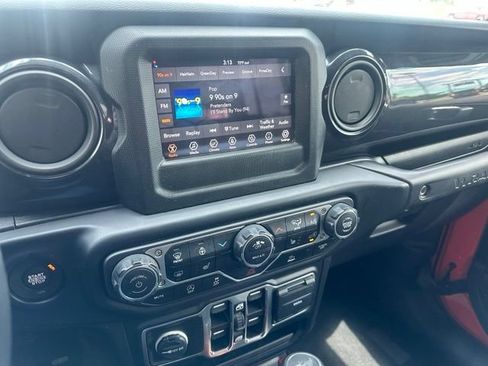 Used 2023 Jeep Wrangler Unlimited Sport AWD/4WD image 21
