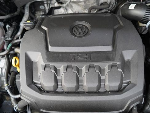 Used 2022 Volkswagen Tiguan SE R-Line image 88