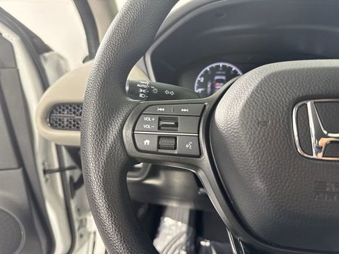 Used 2026 Honda HR-V LX image 13