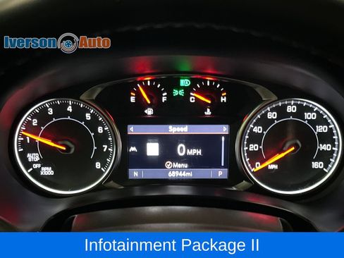 Used 2023 GMC Terrain SLT w/ Infotainment Package II AWD/4WD image 19