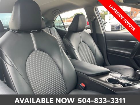 Certified 2022 Toyota Camry SE FWD image 16