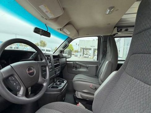Used 2018 GMC Savana 2500 w/ Driver Convenience Package image 2