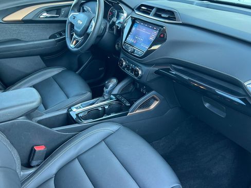 Used 2022 Chevrolet TrailBlazer ACTIV w/ Technology Package image 16