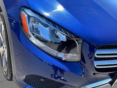 Used 2018 Mercedes-Benz GLC 300 image 27