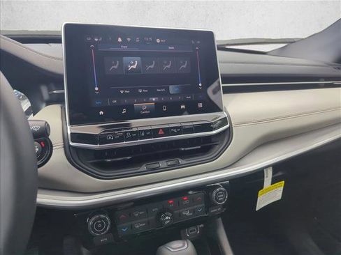 New 2026 Jeep Compass Limited image 12