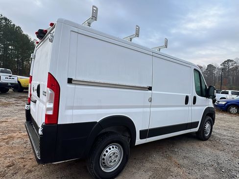 Used 2025 RAM ProMaster 2500 w/ Premium Convenience Group image 8